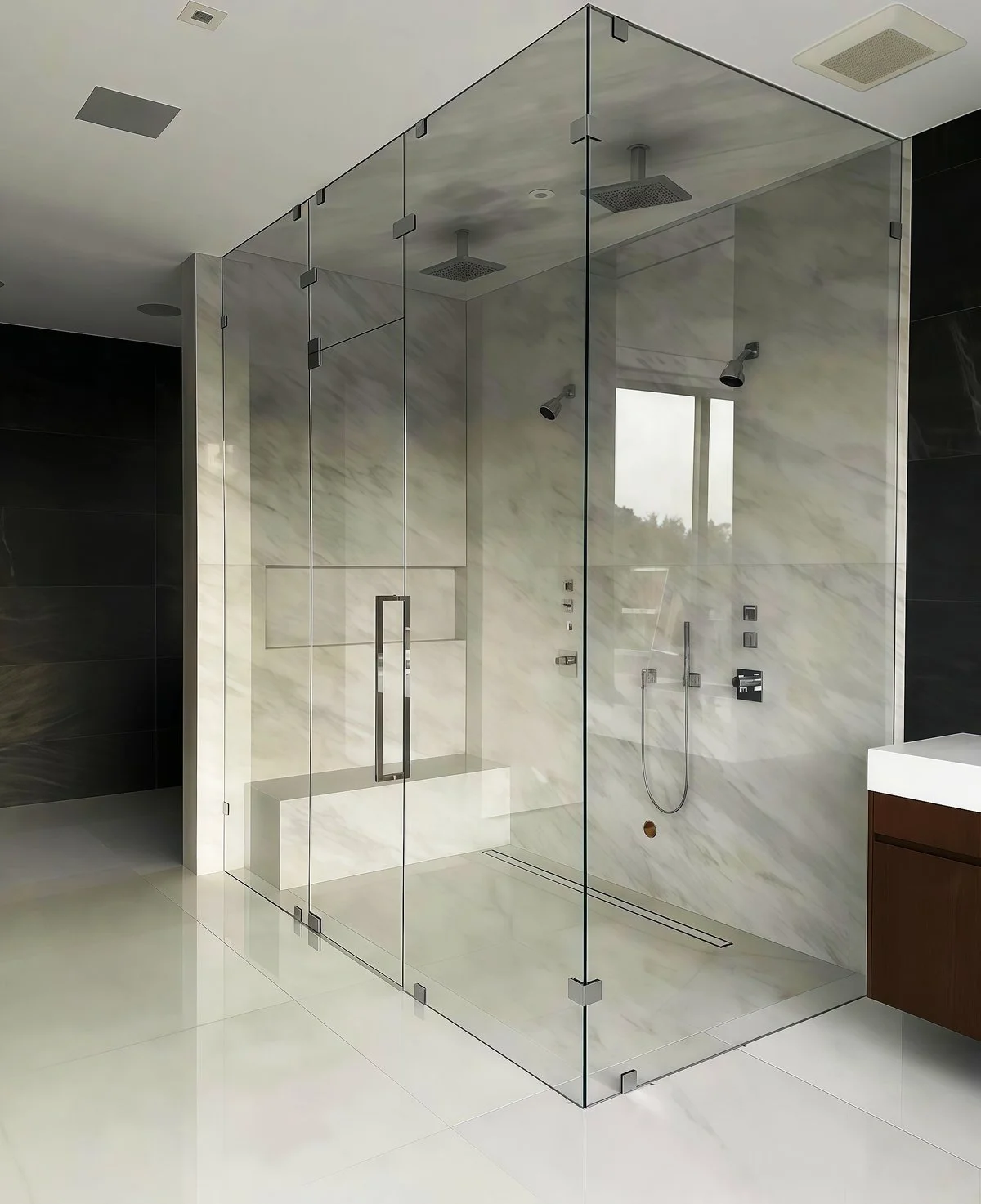 bathroom-door-handle_scene_bathroom_n_005.jpg
