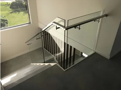 High Quality Modern Salt Spray Stair Railing Stainless Steel Glass Fittings Architectural Connector thumbnail 6