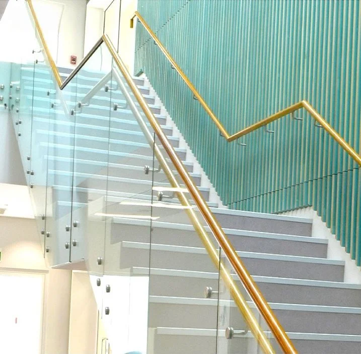 glass-connected-fitting-scene-square-15.jpg