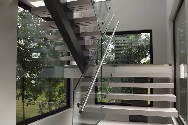 glass-connected-fitting-scene-vertical-21.jpg