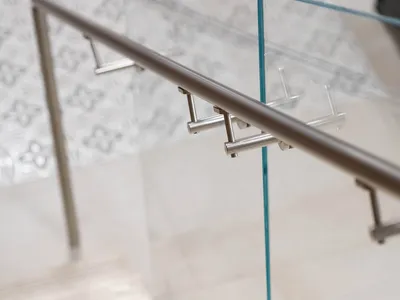 Conector De Soporte De Tubo De Acero Inoxidable Para Pasamanos Montado En Vidrio Comercial thumbnail 7