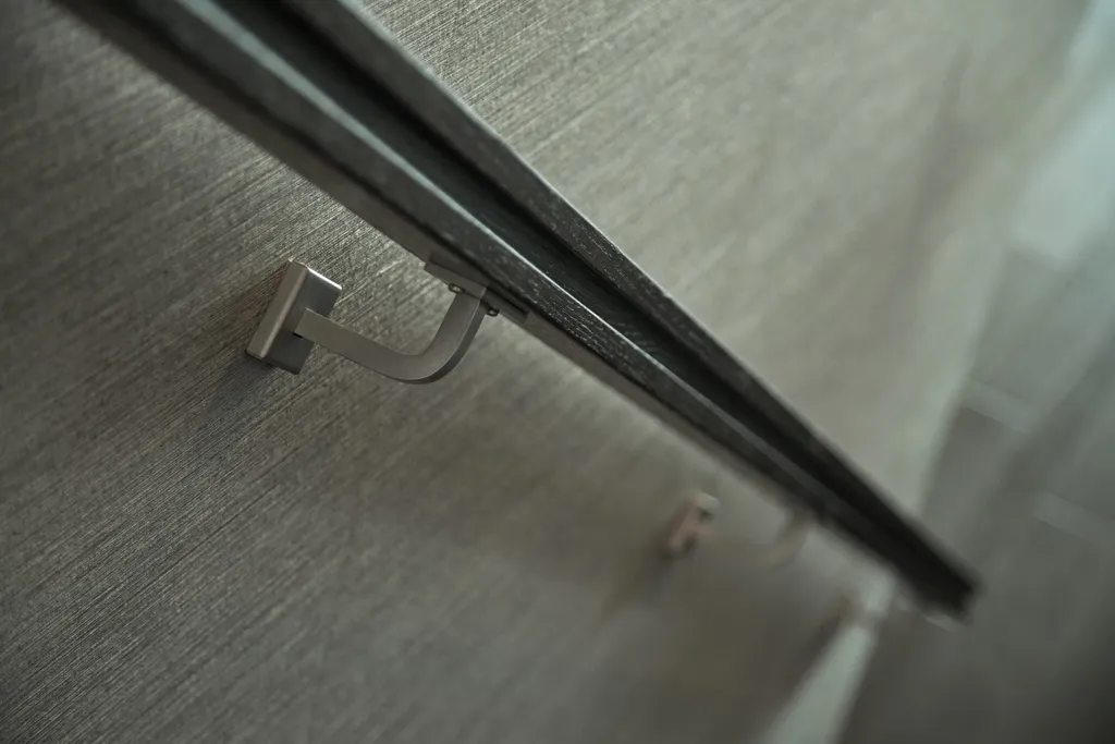 Glass Connected Fitting For Staircase Railing