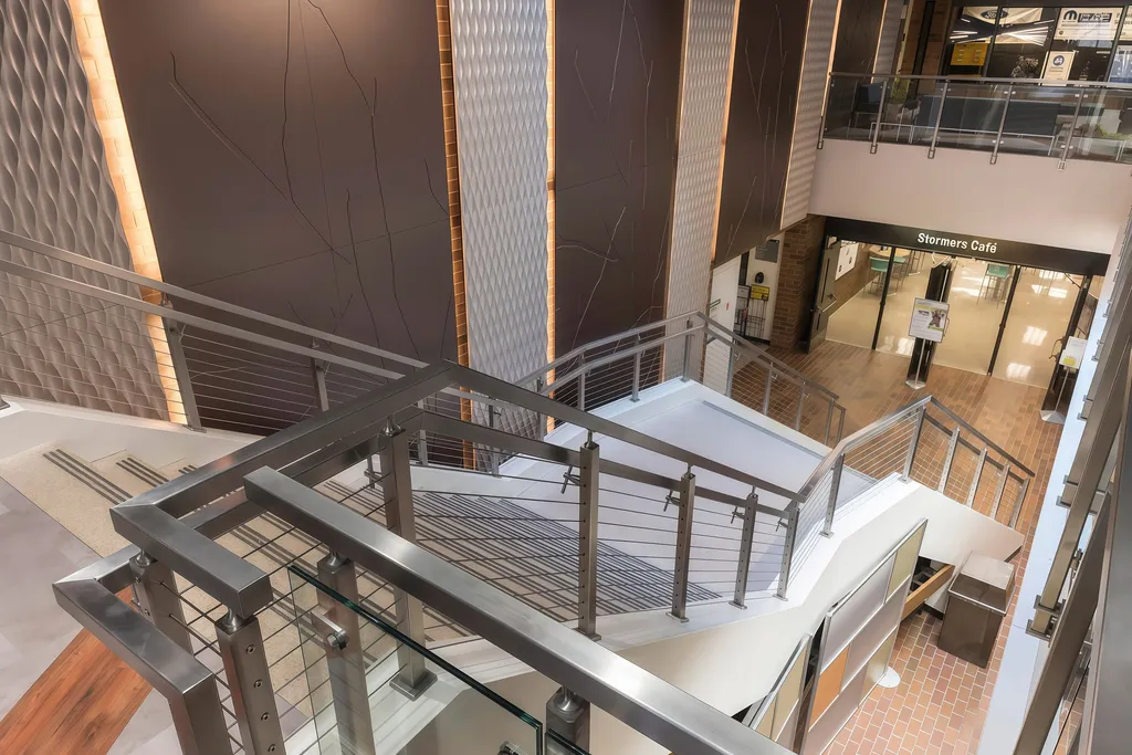 Glasverbindungsstück für Treppengeländer