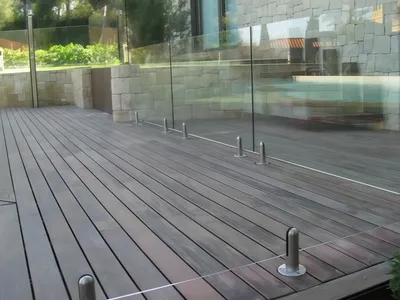Wytrzymały Bezramowy Szklany Zacisk Do Balustrady Basenowej Zewnętrzny Z Czołem thumbnail 5