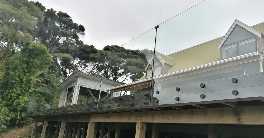 Easy Installation Mirror Finish Glass Standoff Balustrade Fittings