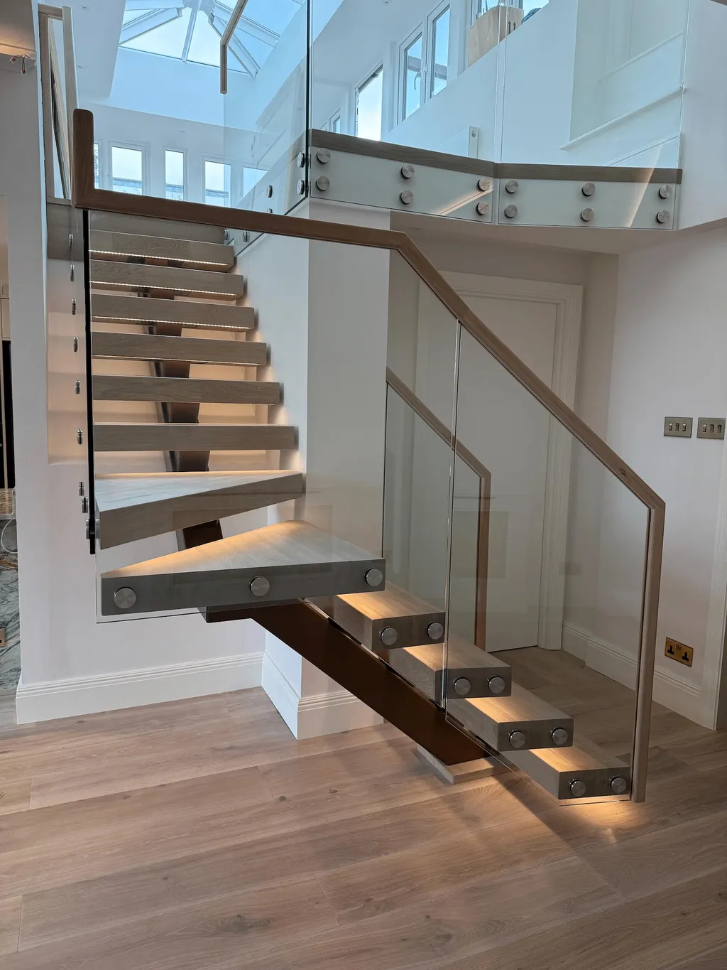 Busrom Glass Rail Standoff Base and Cap for Interior Floating Stairs