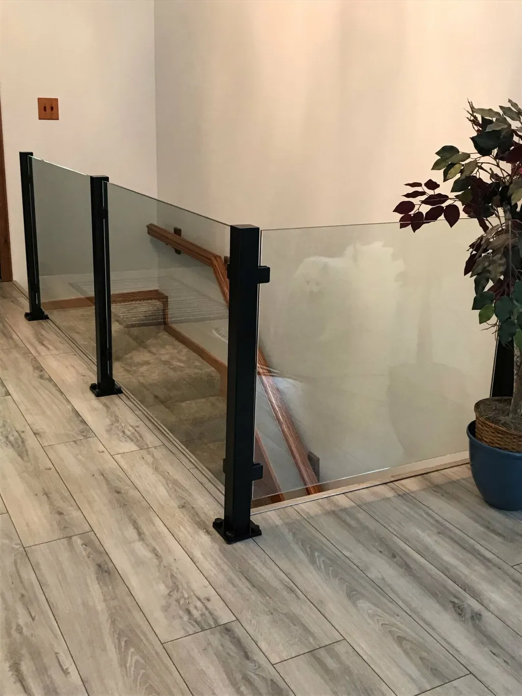 Popular Load Bearing Support Balcony Glass Enclosure Clips