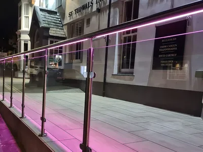 Busrom Precision Pressgjuten Glasklämma I Rostfritt Stål thumbnail 1